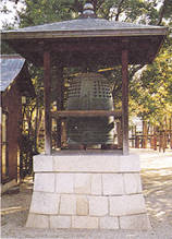 観音寺の梵鐘の写真