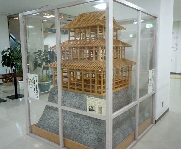 津城丑寅三重櫓構造模型（10分の1）の画像