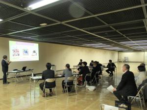 写真：提案の様子1