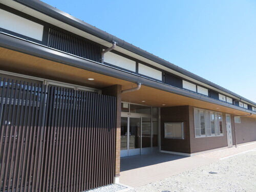 写真：新町会館外観