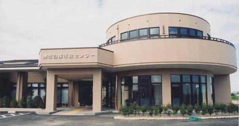 写真：白塚市民センター外観