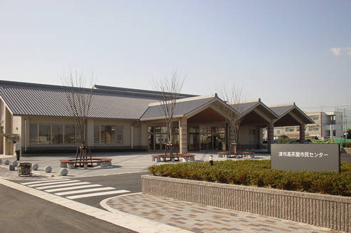 写真：高茶屋市民センター外観