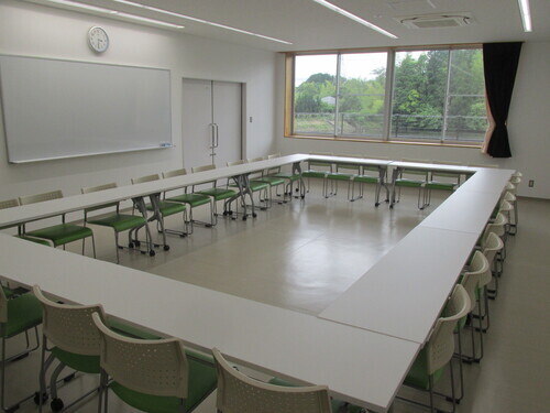 写真:会議室A、Bの様子