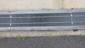 写真:グレーチング