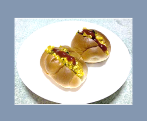 写真：やさしい味の“かぼちゃ豆腐パン”