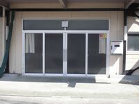 写真：白山中学校の設置の様子