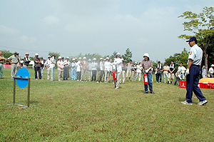 写真：自治会における防火訓練