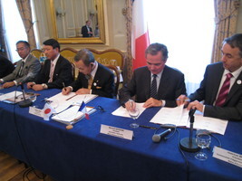 写真:協力協定の締結2