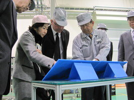 写真:市内企業訪問1