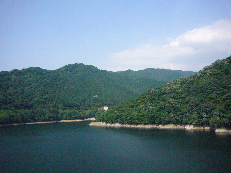 写真：君ヶ野ダム