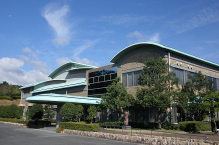 写真：美里文化センター外観