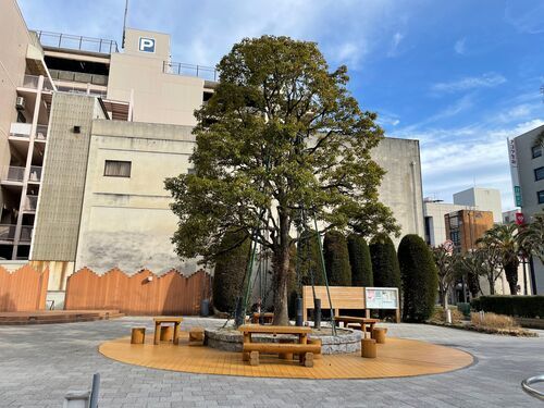 写真：津市まん中広場1