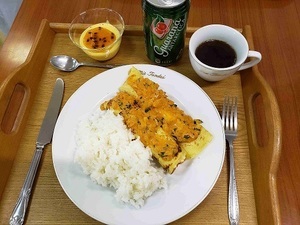 写真：第2回の料理（パンケカ、ブラジルご飯、マクラジャプティング）