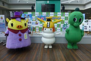 写真:らべとん、シロモチくん、ツッキー