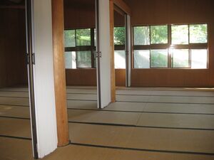 写真:管理棟内部