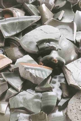 写真：貿易陶磁（青磁）