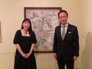 写真：小野結彩さんと市長