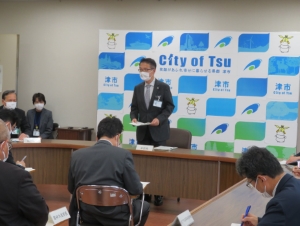 写真：新型コロナウイルス感染症対策本部会議第127回