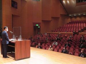 写真：退職辞令交付式