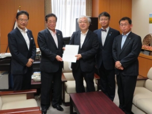 写真：文部科学省