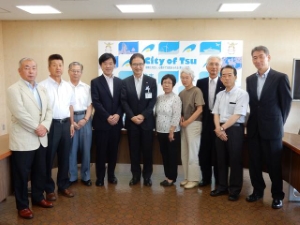 写真:総務省中部管区行政評価局 炭田寛祈局長