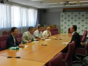 写真：鈴木英敬知事への美杉地域振興の取組み報告1