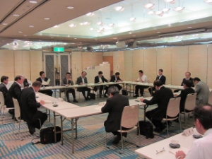 写真：三重県社会基盤整備協会 理事会