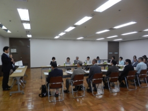 写真：健康づくり推進懇話会 挨拶