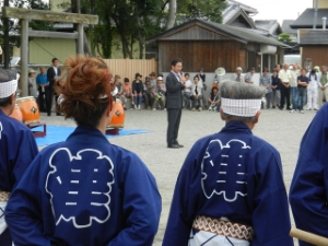 写真:津方面団「木遣り隊」激励