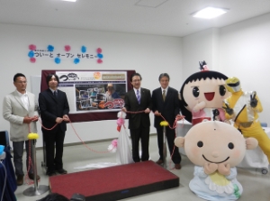 写真：津eネットショップ ついーと オープニングセレモニー1