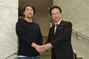 写真:市長と篠原誠さん