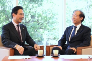 写真:市長と武田保雄さん