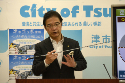 動画サムネイル:平成29年7月10日定例記者会見