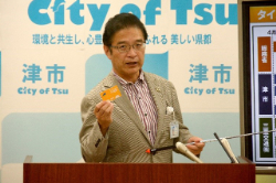 動画サムネイル:平成29年7月21日定例記者会見