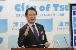 動画サムネイル:平成28年10月21日定例記者会見