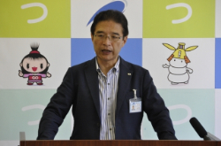 写真：平成25年8月19日定例記者会見の様子