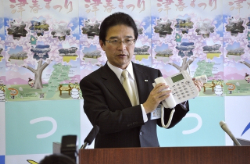 写真:平成24年3月16日定例記者会見の様子