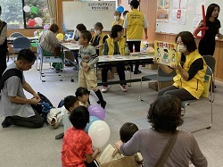 写真：啓発活動の様子1