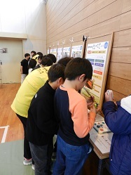 写真:ユニバーサルデザイン(UD)に関する展示の様子3