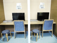 写真:視聴コーナー