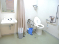 写真:多目的トイレ