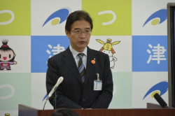 写真：平成26年1月21日定例記者会見の様子