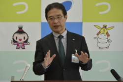 写真：平成26年2月6日定例記者会見の様子