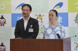 写真：平成26年8月1日定例記者会見の様子