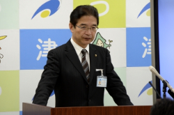 写真：平成26年12月1日定例記者会見の様子