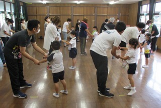 写真：ふれあい参観の様子