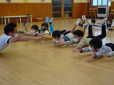 写真：ゲストティーチャーとの交流