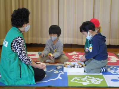 写真：北口保育園との交流の様子