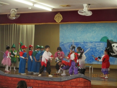 写真：ステージ発表の様子