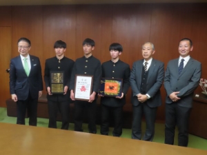 写真：津工業高等学校サッカー部